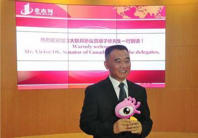 秘書長(zhǎng)鄂學(xué)文 以學(xué)生為本，推動(dòng)自費(fèi)出國(guó)留學(xué)中介服務(wù)精準(zhǔn)精細(xì)精心發(fā)展